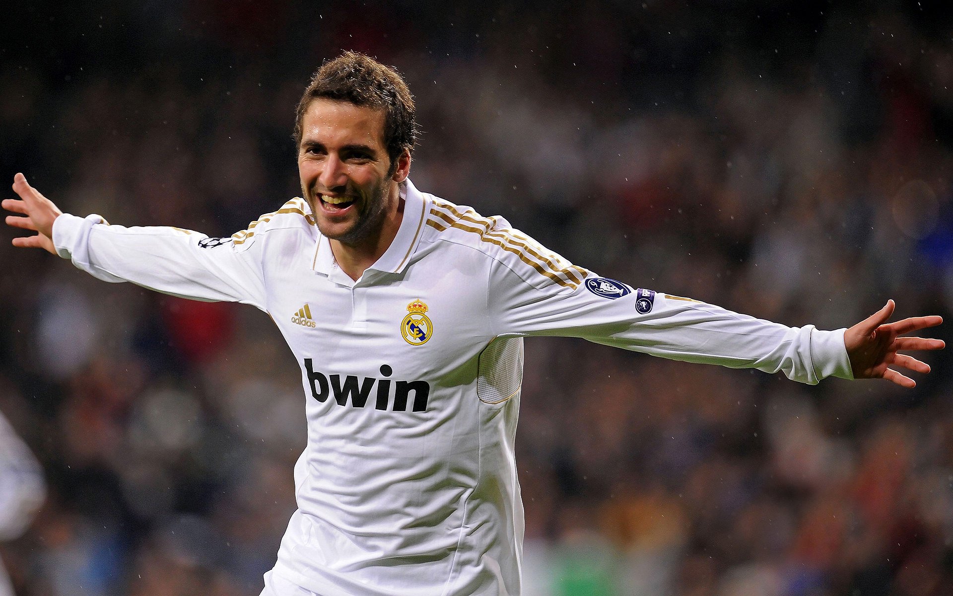 九游娱乐官方-绝杀之夜，德里赫特，从后防铁闸到进攻终结者的华丽蜕变